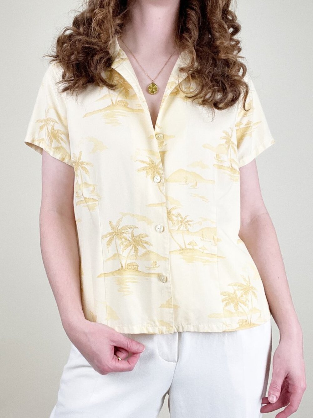 Vintage 100% Silk Hawaiian Shirt Resortwear Beach White Lotus Resort Wear Blouse
